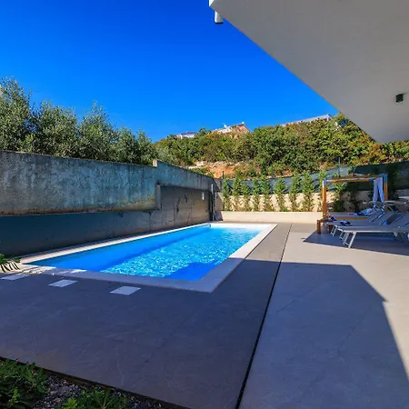Atemberaubende Mit Privatpool Nur 450 Meter Zum - Hunde Sind Willkommen *