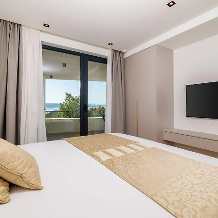 Atemberaubende Mit Privatpool Nur 450 Meter Zum - Hunde Sind Willkommen Crikvenica