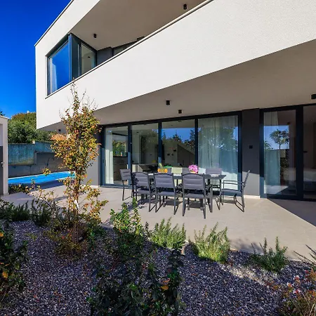Atemberaubende Mit Privatpool Nur 450 Meter Zum - Hunde Sind Willkommen Casa vacanze Crikvenica