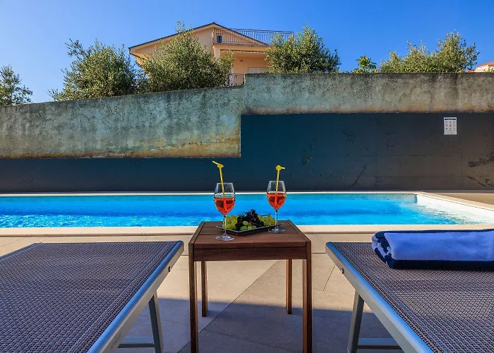Atemberaubende Mit Privatpool Nur 450 Meter Zum - Hunde Sind Willkommen Σπίτι διακοπών Crikvenica