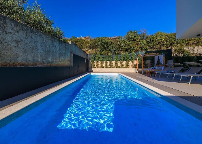 Σπίτι διακοπών Atemberaubende Mit Privatpool Nur 450 Meter Zum - Hunde Sind Willkommen